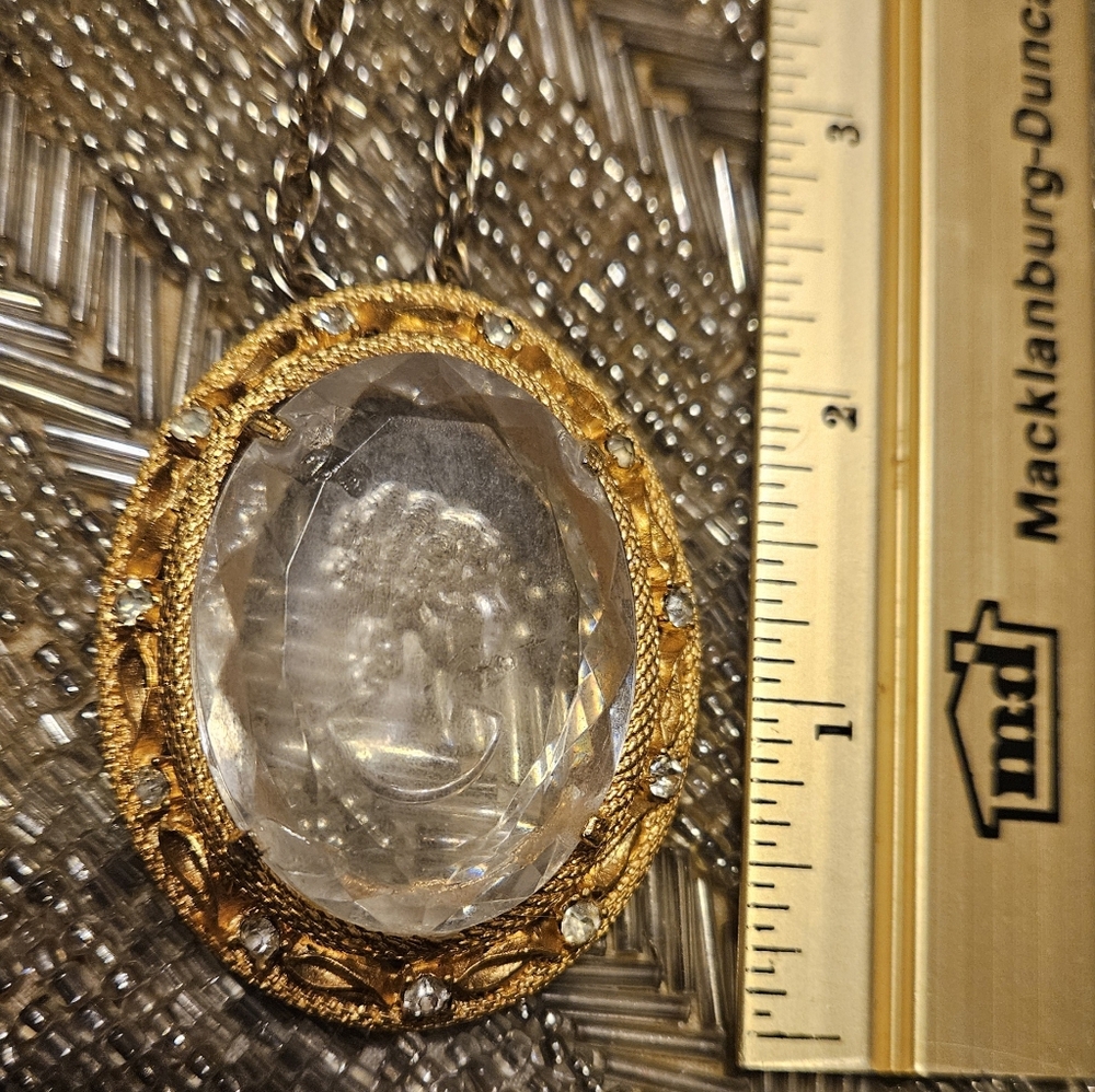Vintage necklace Gold Tone